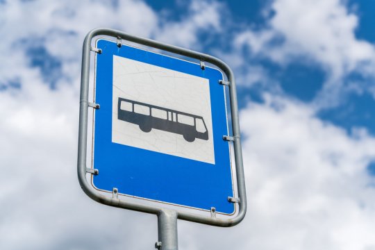 Tabliczka informacyjna, przystanek autobusowy