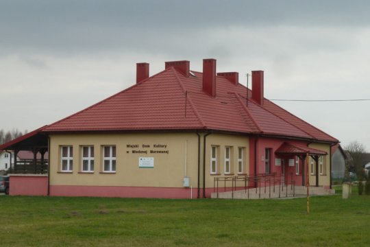 Biblioteka w Miedznej Murowanej