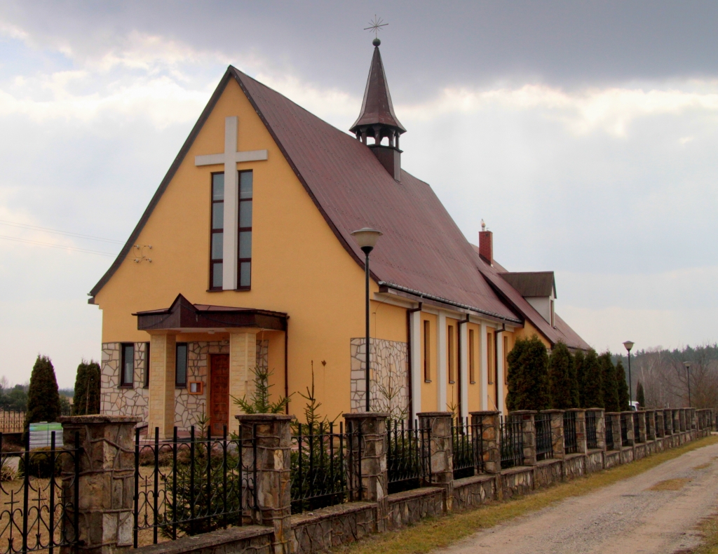Kościół pw. Miłosierdzia Bożego w Chełstach